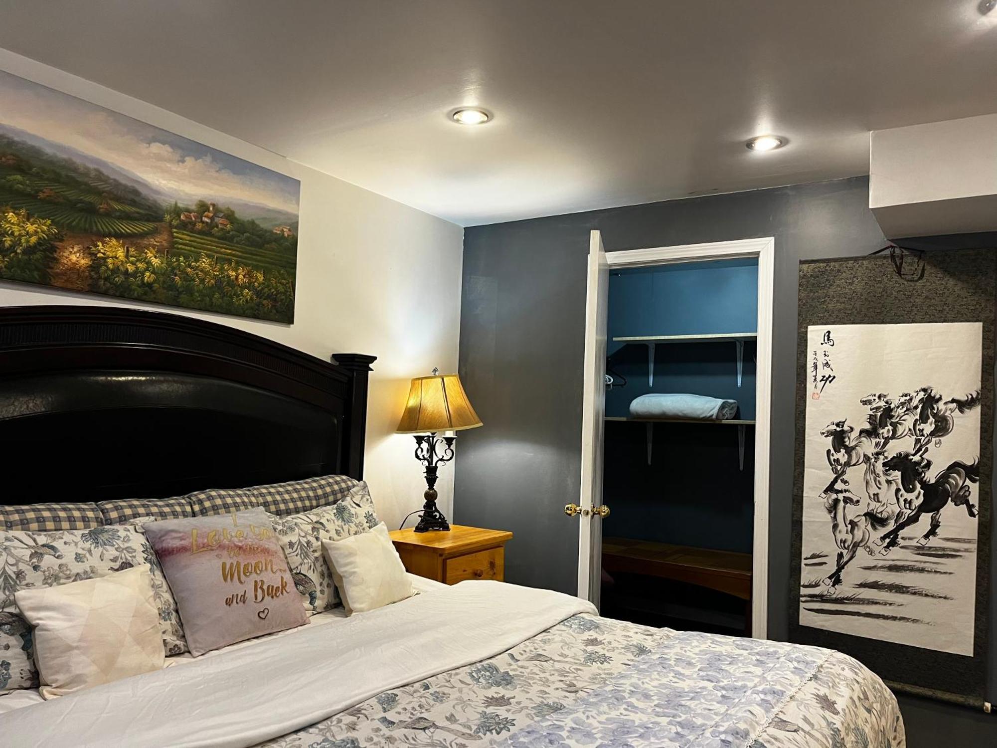 Hidden Valley New Basement Suite With Private Bathroom! Calgary Extérieur photo